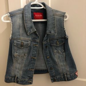 🚨 Sale 🚨 Guess vest✔️